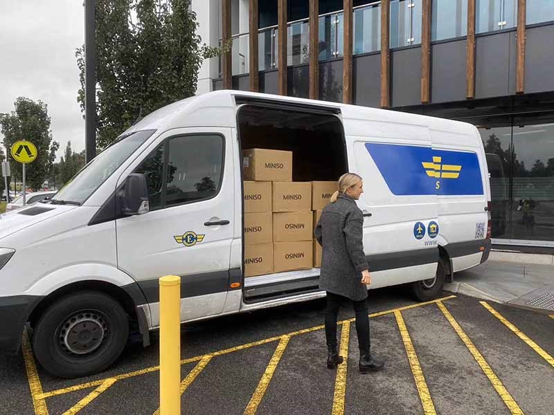 名創優品向澳洲捐贈40000個口罩，
重點關注殘障人士